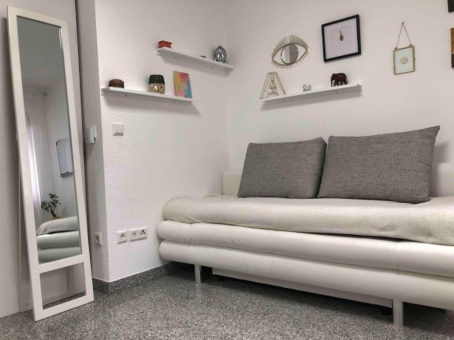 Neues Schoenes Studio, Zentral & Direkt An Der Rems Waiblingen Kültér fotó